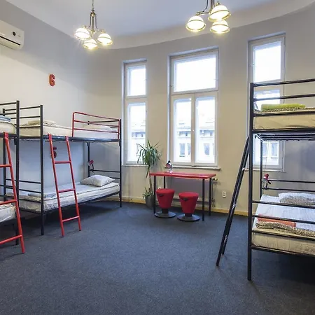 Mish Mash Hostel Хостел