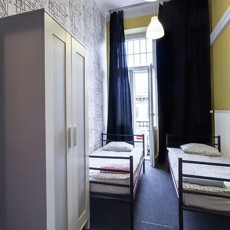 Mish Mash Hostel Хостел